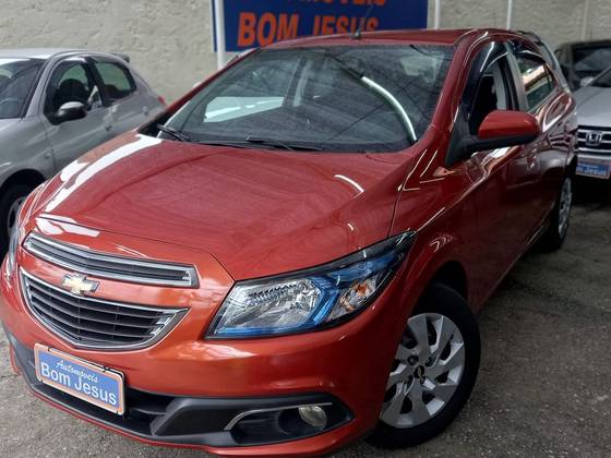 CHEVROLET ONIX 1.4 MPFI LT 8V FLEX 4P MANUAL CHEVROLET ONIX 1.4 MPFI LT 8V FLEX 4P MANUAL
